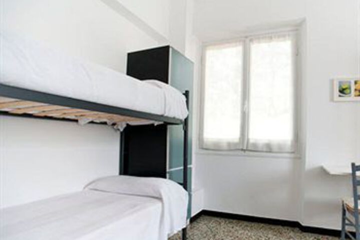 Room 53 of 73