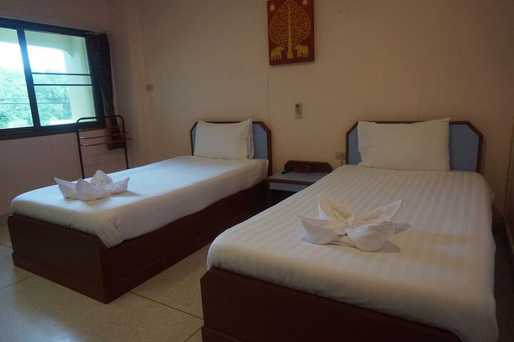 Room 26 of 50