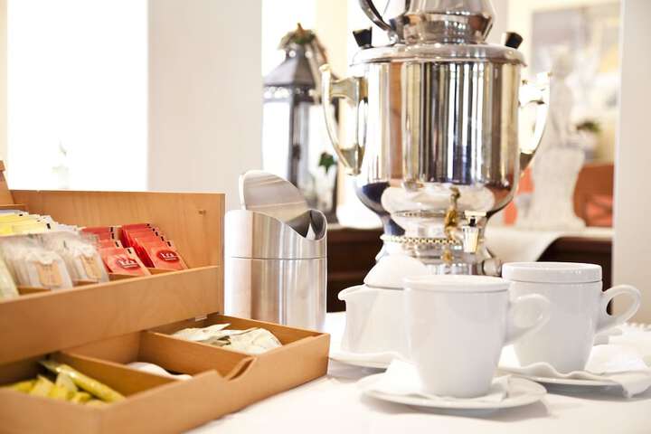 Breakfast/Coffee Service 32 of 49