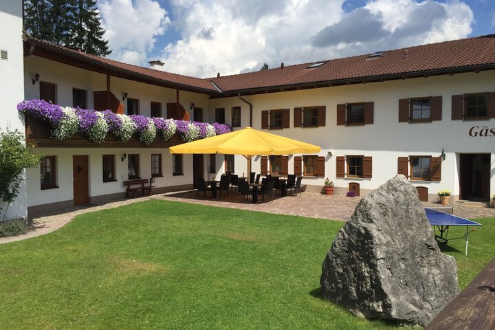 Hotel Exterior 49 of 54
