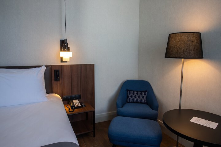 Room 26 of 112