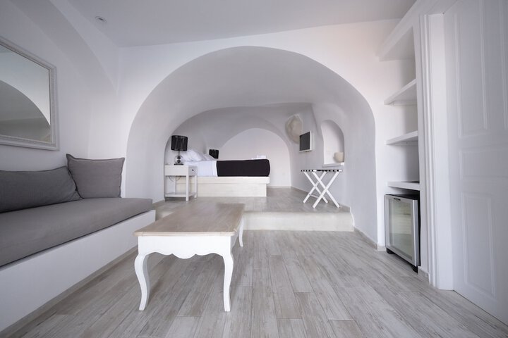 Room 44 of 154