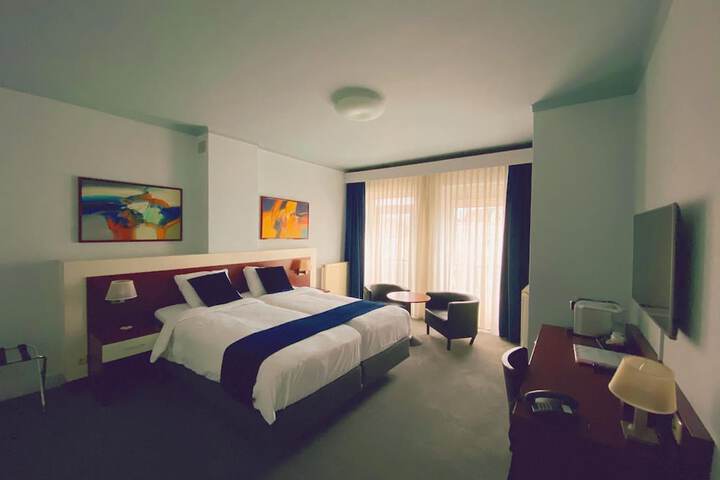 Room 38 of 72