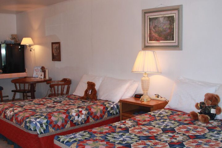 Room 14 of 90