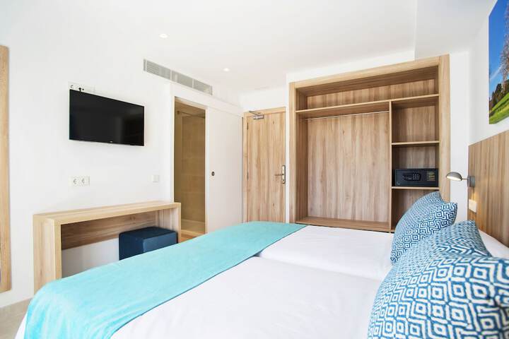 Room 10 of 86