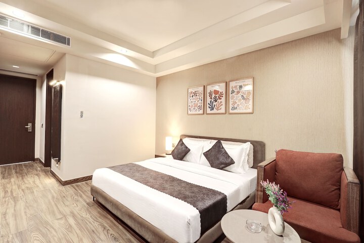 Room 40 of 98