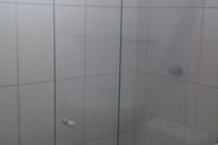 Room 2 of 7