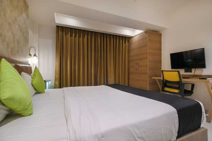 Room 18 of 29