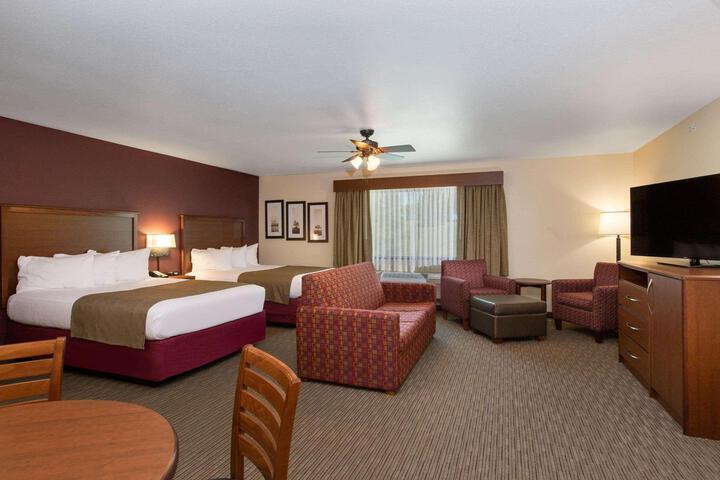 1 King Bed (14 of 16)