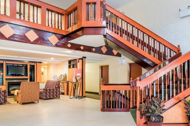 Guest Lobby