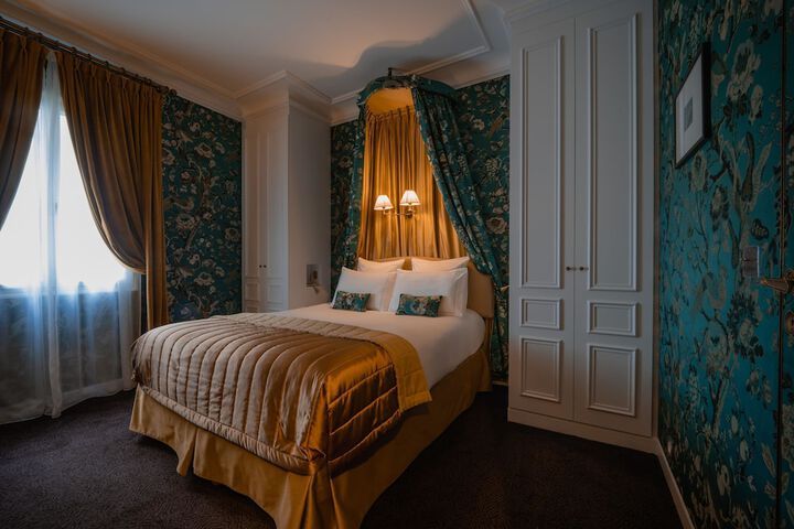 Room 26 of 92