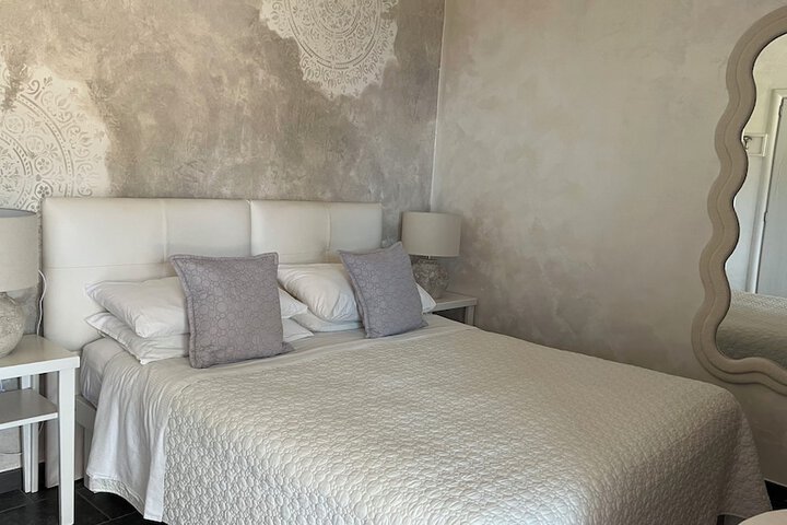Room 65 of 183