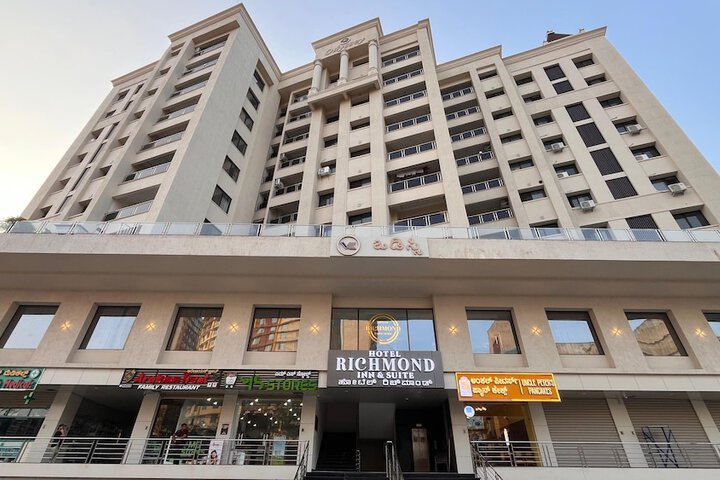 Richmond Inn and Suites