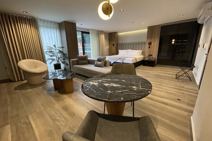 Room 2 of 26