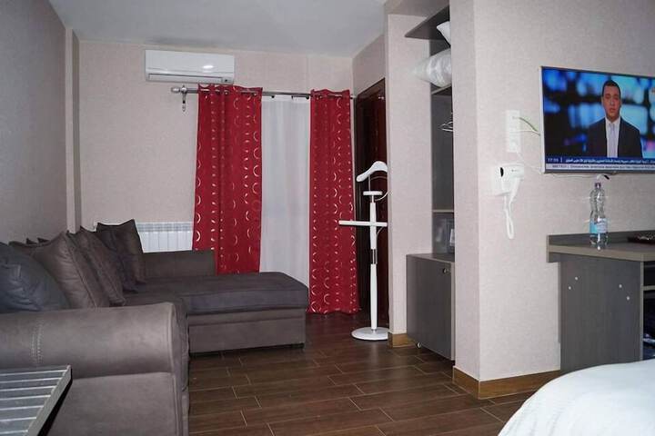 Room 13 of 44