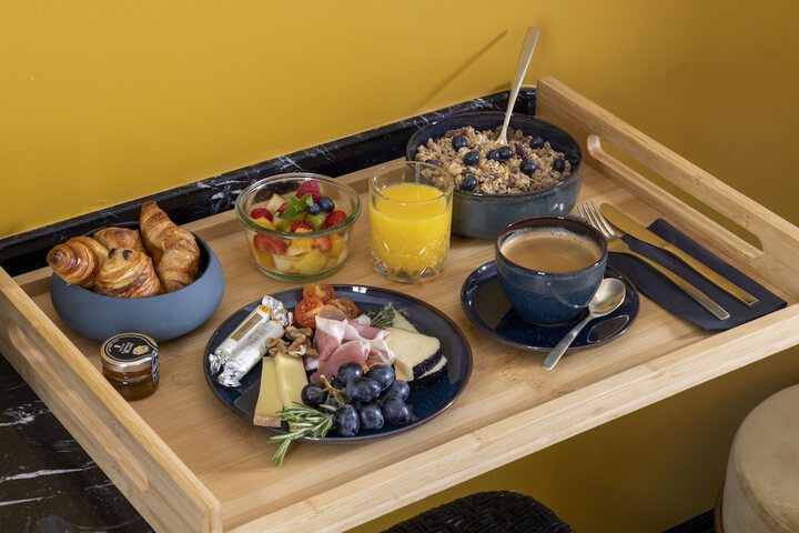 Breakfast/Coffee Service 59 of 84