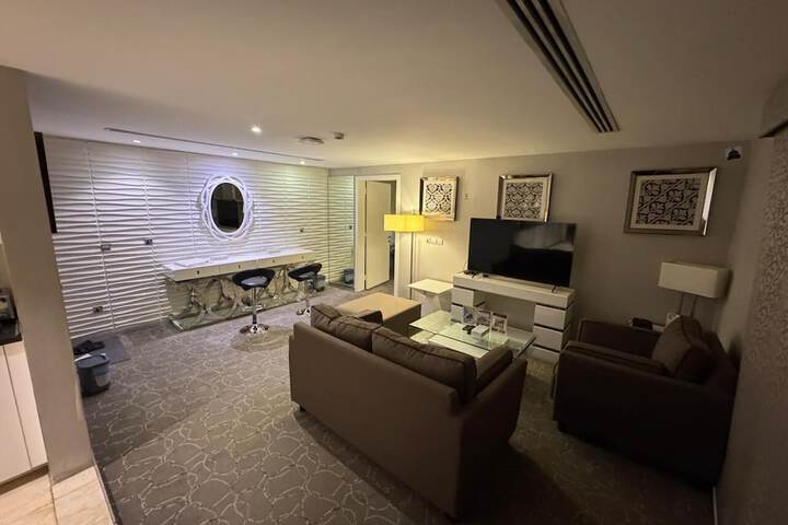Room 51 of 61