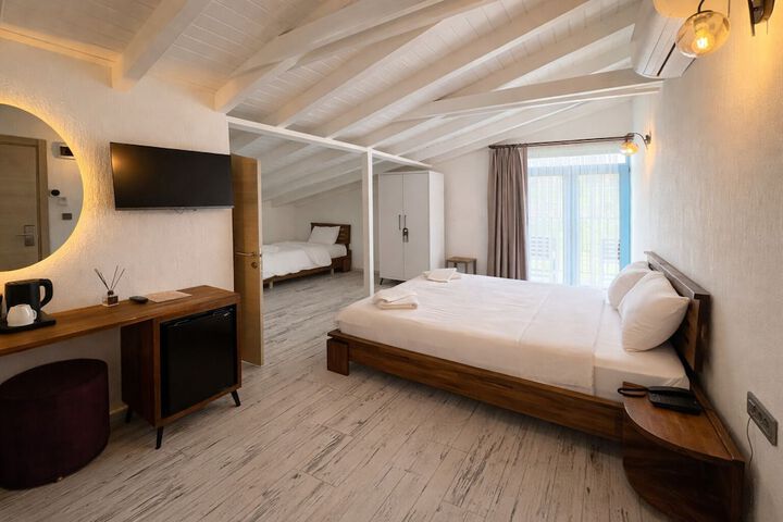 Room 30 of 51