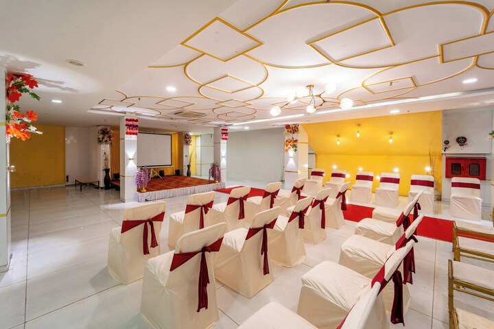 Ballroom/Hall 42 of 46