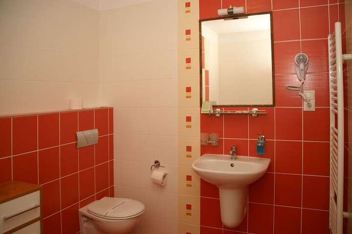 Clean Restrooms