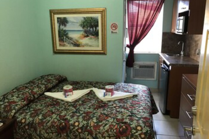 Room 12 of 15