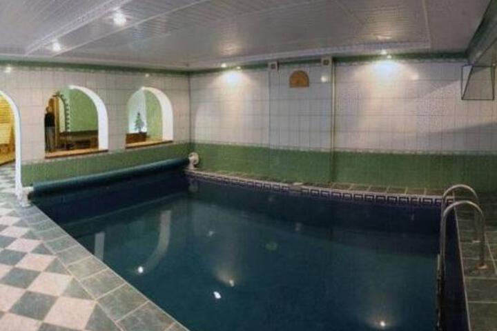 Pool 5 of 5