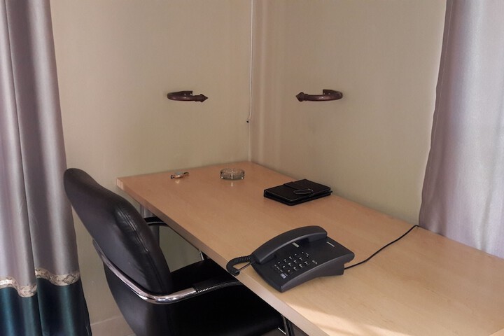 Room 13 of 29