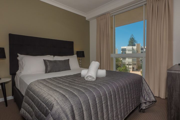 Room 4 of 52