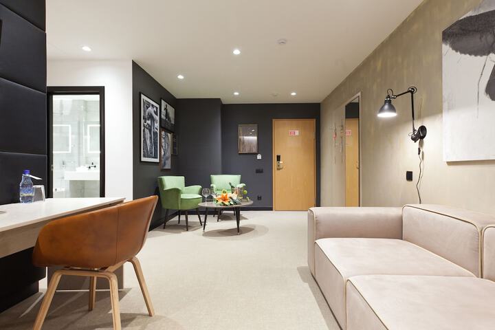 Room 14 of 47