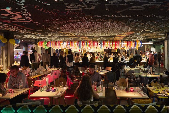 Dining 66 of 158