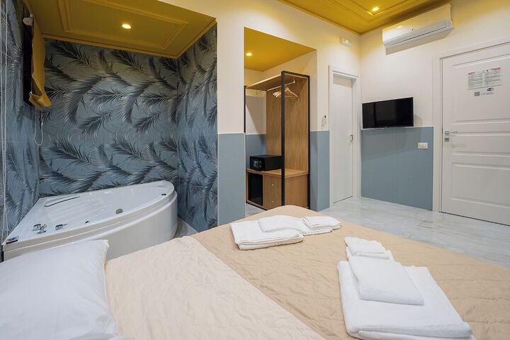 Room 51 of 309