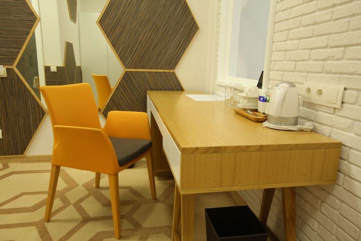 Room 21 of 115