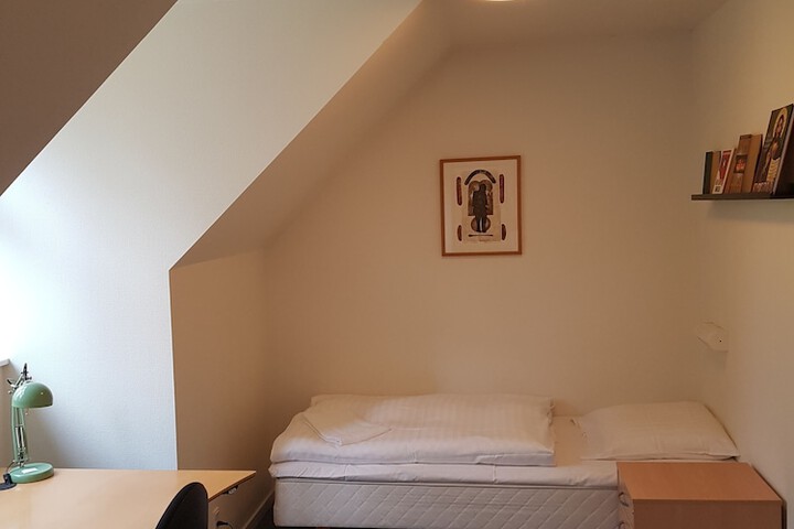 Room 7 of 39
