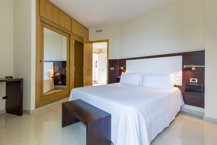 Room 10 of 89