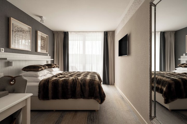 Room 21 of 53