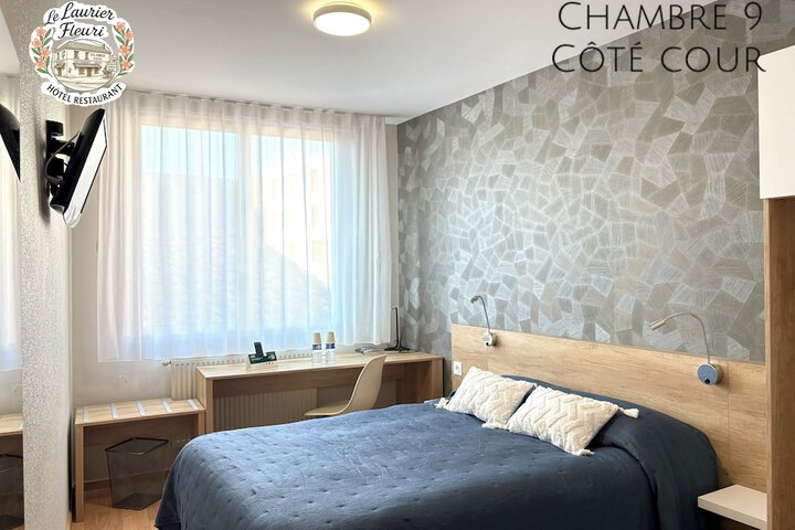 Room 9 of 17
