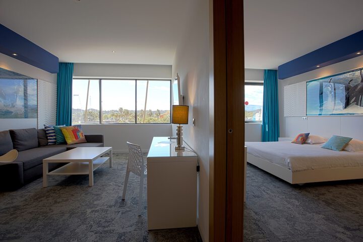 Room 4 of 35