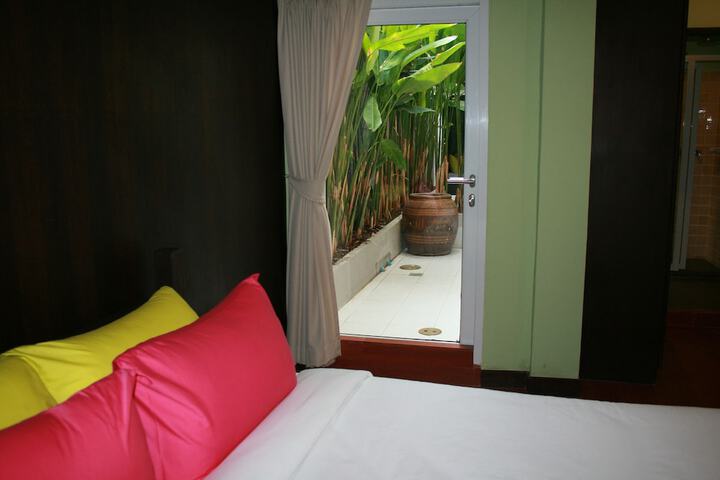 Room 6 of 70