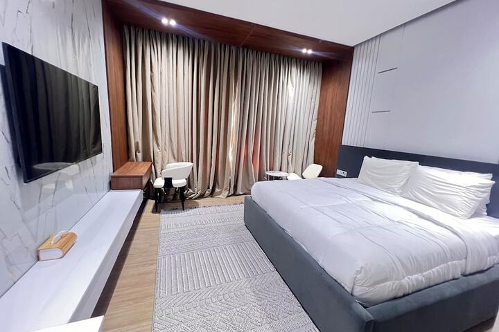 Room 11 of 61