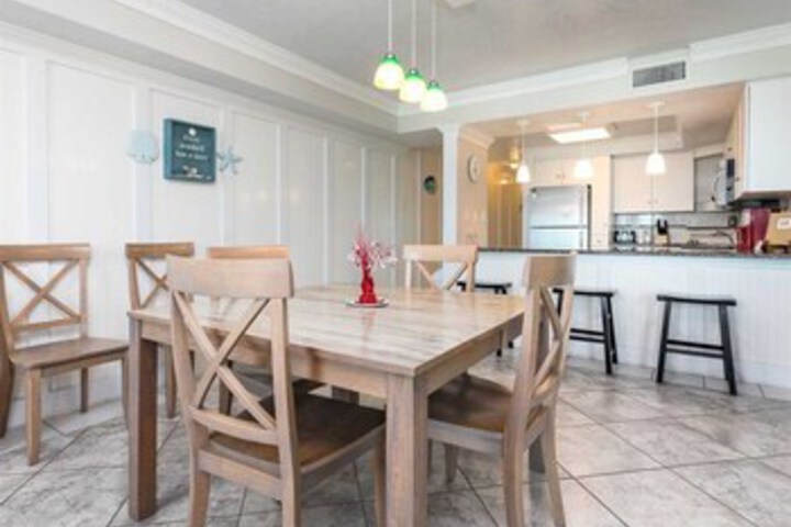 Dining 126 of 360