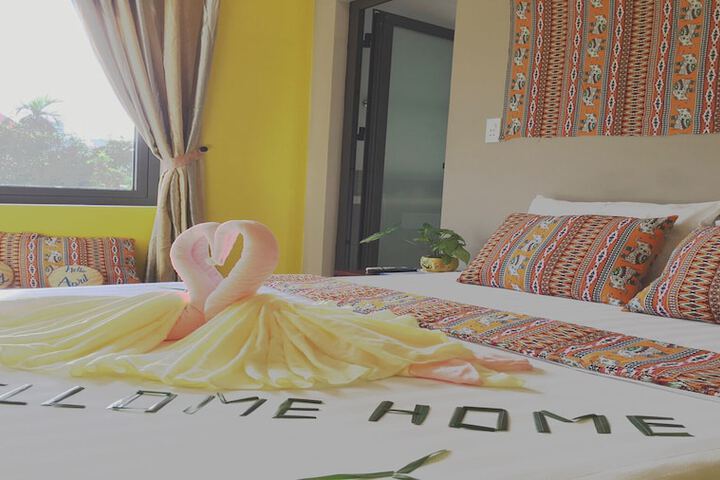 Room 3 of 47
