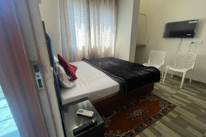 Room 35 of 57