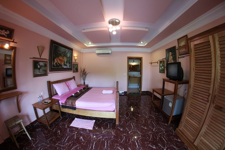Room 17 of 69