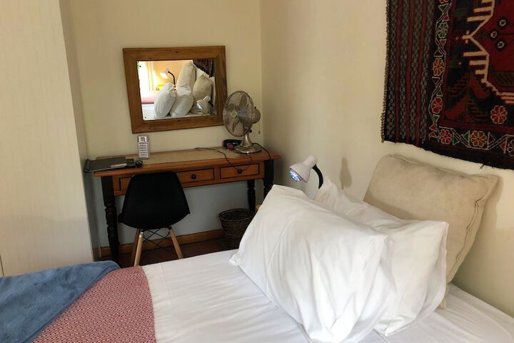 Room 30 of 103