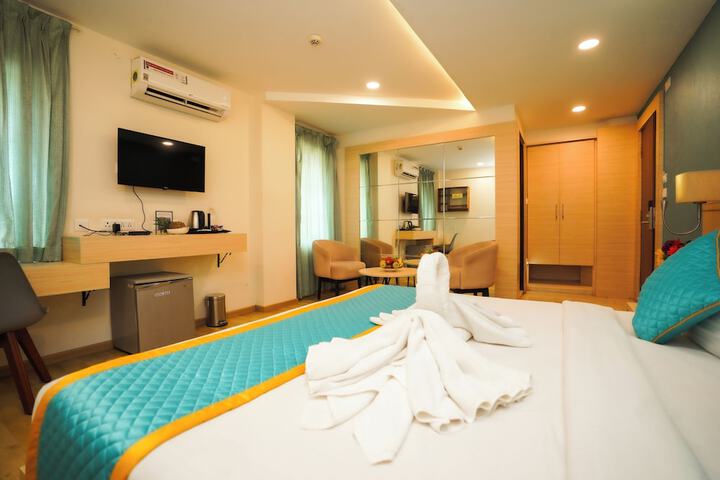 Room 14 of 30