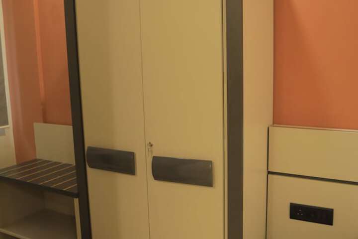 Room 62 of 114