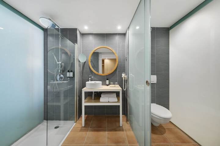 Clean Restrooms