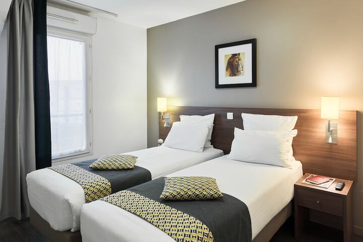 Room 6 of 21