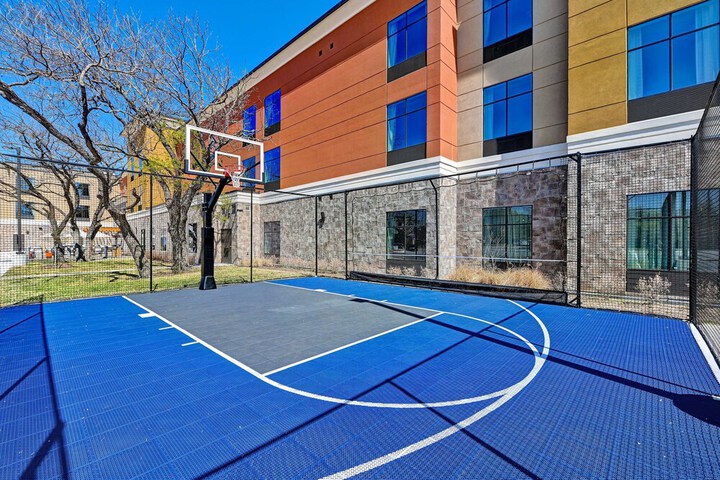 Sport court