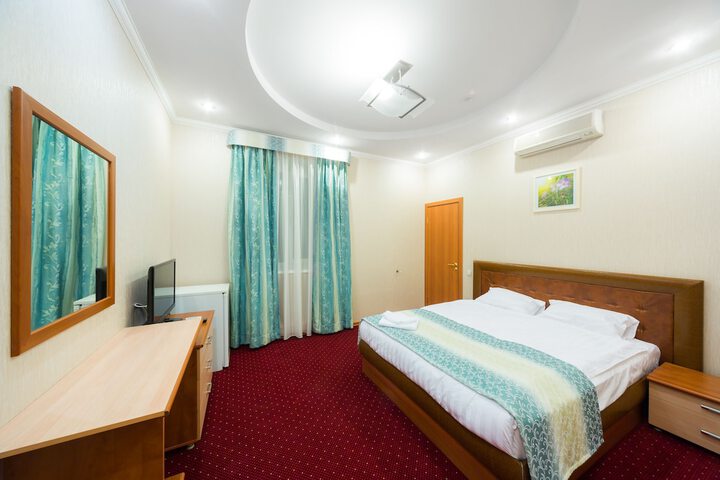 Room 18 of 52